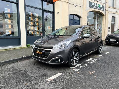 Peugeot 208 GENERATION-I 1.2 PURETECH 110 FELINE START-STOP 2017 occasion La Roche-sur-Yon 85000