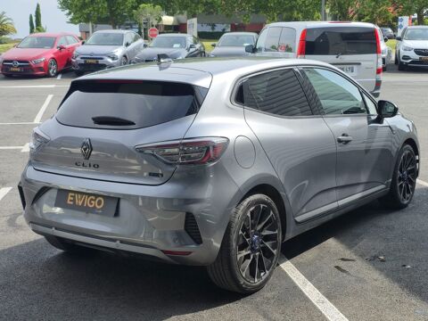 Clio 1.6 E-TECH 145H 95 HYBRID FULL-HYBRID ESPRIT ALPINE BVA 2023 occasion 17100 Saintes
