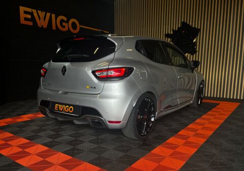 Clio RS Trophy 1.6 220ch EDC - Akrapovic - Caméra 2017 occasion 44220 Couëron