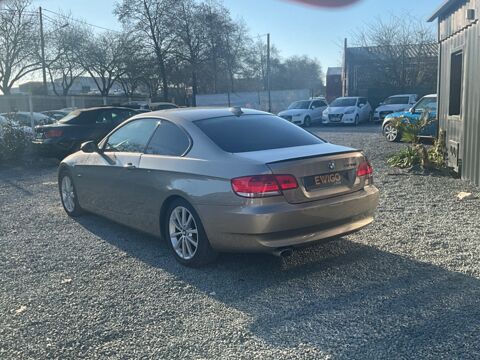 Série 3 COUPE 2.0L 320D 175CV LUXE / PEDALIER M SPORT / ENTRETIEN CO 2009 occasion 17000 La Rochelle