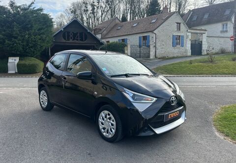 Toyota Aygo 1.0 L VVTI 70 CH STYLE 2021 occasion Saint-Quentin 02100