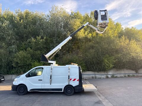 Annonce voiture Renault Trafic 12990 €