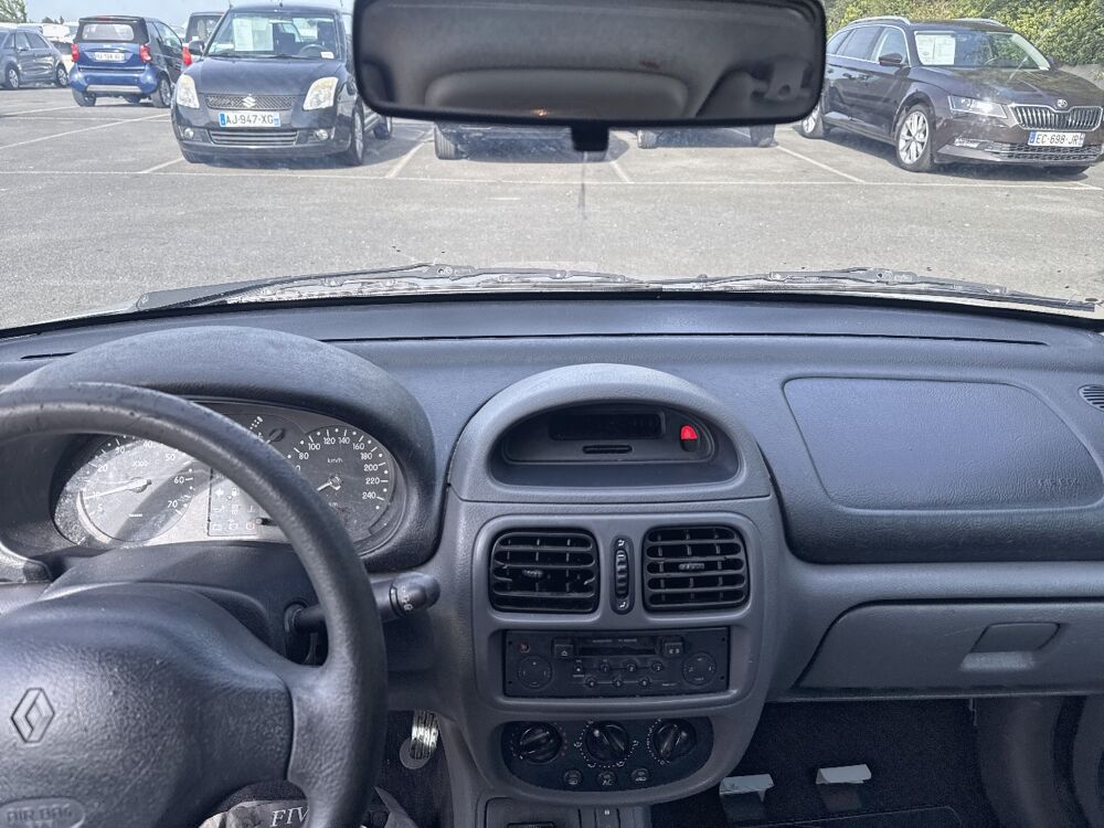 Clio RTE/RXE 2001 occasion 62400 B&eacute;thune