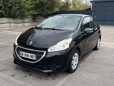 Peugeot 208 1.0 PTEC