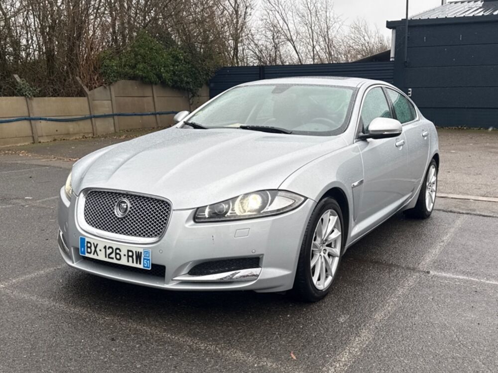 XF 3.0 D V6 2011 occasion 62400 B&eacute;thune