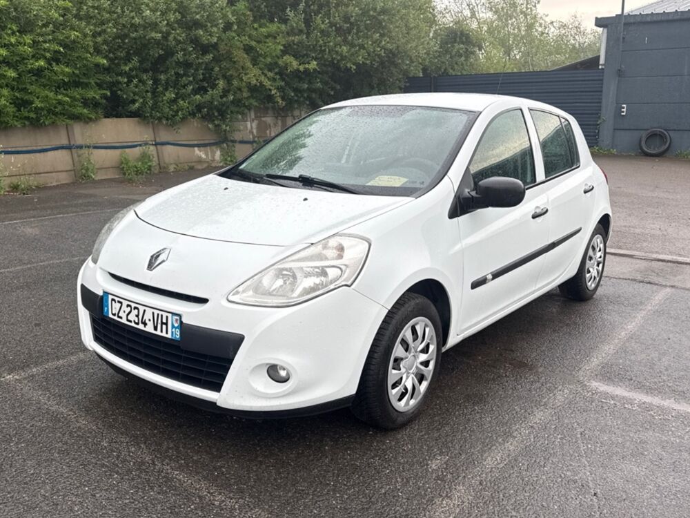 Clio 1.5 DCI 2013 occasion 62400 B&eacute;thune