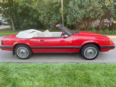 Ford Mustang 1983 1983 occasion Lyon 69002