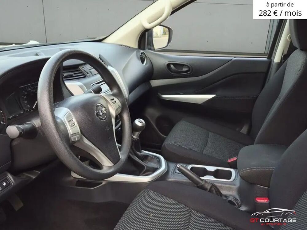Navara 2.3 DCI 163 Visia Double Cab 4x4 2016 occasion 84860 Caderousse