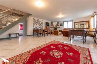  Maison  vendre 8 pices 206 m