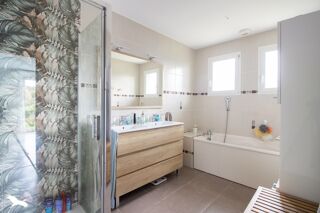  Maison � vendre 5 pi�ces 130 m�