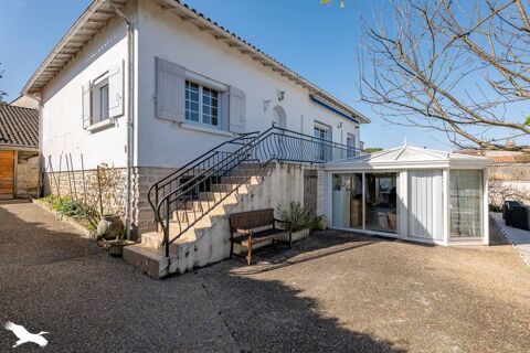   Pavillon de 7 pi�ces principales Maison - 7 pi�ce(s) - 243 m�