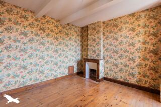  Maison  vendre 8 pices 331 m