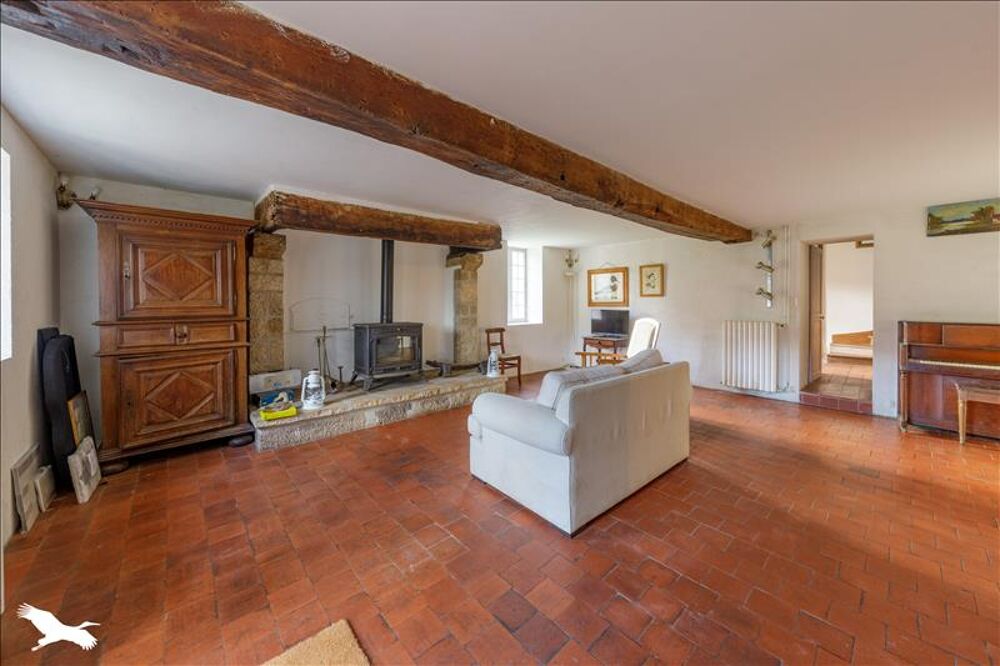 Vente Maison Domaine de 9 pices principales Nozieres