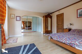  Maison  vendre 8 pices 227 m