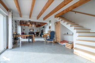  Maison  vendre 10 pices 265 m