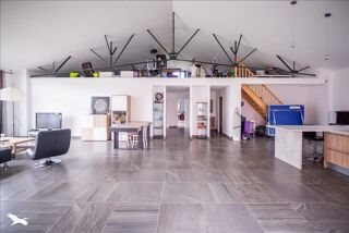  Maison  vendre 5 pices 316 m