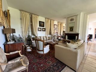  Maison  vendre 11 pices 304 m