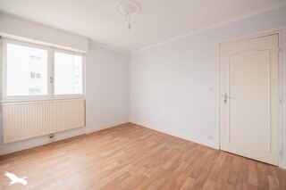  Appartement  vendre 5 pices 81 m