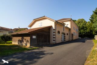  Maison  vendre 8 pices 201 m