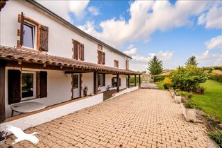  Maison  vendre 6 pices 235 m