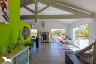  Maison  vendre 5 pices 210 m