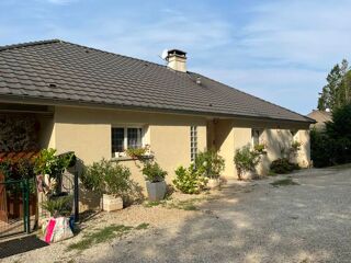  Maison  vendre 8 pices 205 m