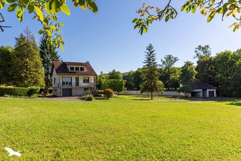   Traditionnelle de 6 pices principales Maison - 6 pice(s) - 140 m