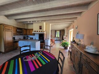  Maison  vendre 5 pices 235 m