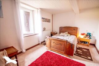  Maison  vendre 6 pices 235 m