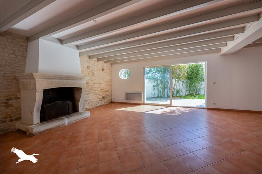 Vente Maison Charentaise de 5 pices principales St christophe