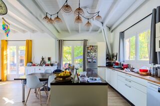  Maison  vendre 10 pices 256 m