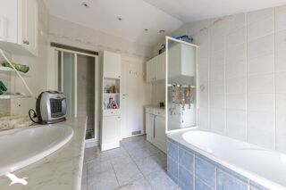  Maison  vendre 5 pices 199 m