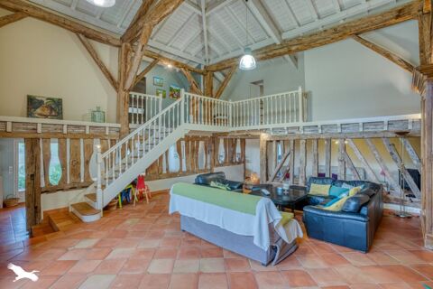 Vente Maison Maison en pierre de 15 pi�ces principales Bourgougnague