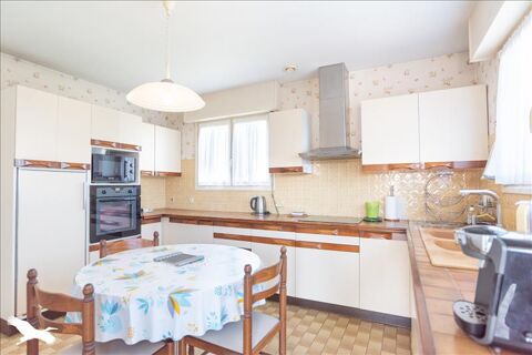  Maison  vendre 6 pices 205 m