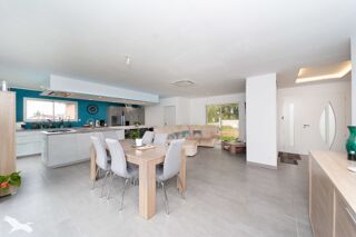  Maison  vendre 5 pices 145 m