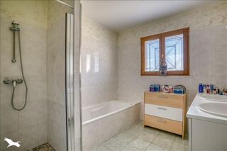  Maison  vendre 5 pices 158 m