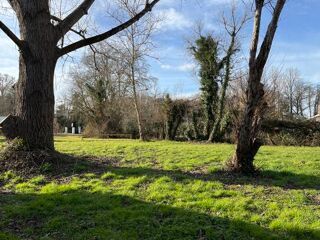  Terrain  vendre 698 m
