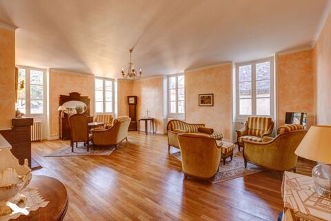   Appartement de 6 pi�ces principales Appartement - 6 pi�ce(s) - 144 m�