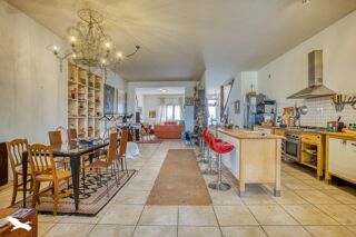  Maison  vendre 4 pices 213 m