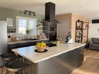  Maison  vendre 6 pices 145 m