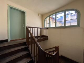  Immeuble � vendre 598 m�