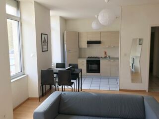  Immeuble  vendre 876 m