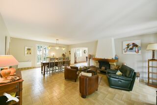  Maison  vendre 7 pices 220 m