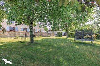  Maison  vendre 15 + pices 405 m