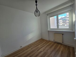  Appartement  vendre 4 pices 75 m