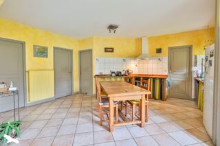  Maison  vendre 6 pices 170 m