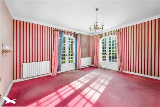  Maison  vendre 9 pices 379 m