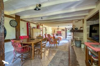  Maison  vendre 4 pices 236 m