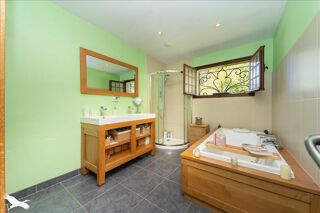  Maison  vendre 4 pices 165 m