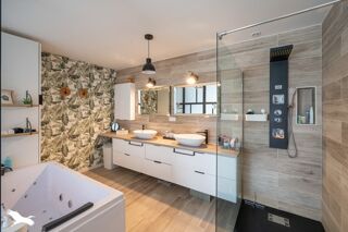  Maison  vendre 5 pices 168 m